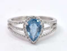 Stunning Aquamarine and Diamond Ring in 18K White Gold Lady's Ring.