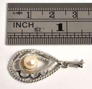 Pretty WG Pearl Pendant