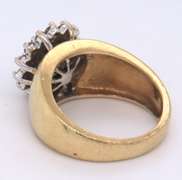 LADIES 10 KT YELLOW GOLD DIAMOND CLUSTER RING
