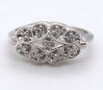 Nice White Gold Oval Filigree Ring