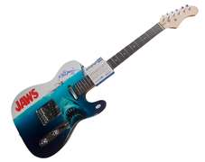 Richard Dreyfus Jaws Autographed Photo Graphics Guitar ACOA Exact Video Proof