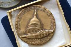20 Assorted Mainly Patriotic US Medals