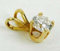 High Quality 14K Diamond Solitaire Pendant