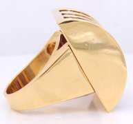 Gorgeous Yellow Gold Amethyst Ring