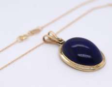 Fabulous Yellow Gold Lapis Pendant on Chain