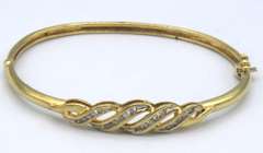 LADIES 14 KT DIAMOND BANGLE BRACELET