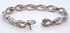 LADIES 14K WHITE GOLD AND DIAMOND BRACELET