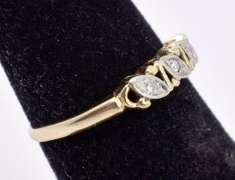 Sparkling Diamond Ring in 14K Yellow Gold