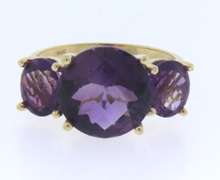 Stunning Yellow Gold 5ctw Amethyst Ring