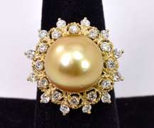 Luxurious Golden Pearl and Diamond Ring in 14K Yellow Gold