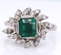 Wonderful 18kt Emerald and Diamond Swirl around Ring