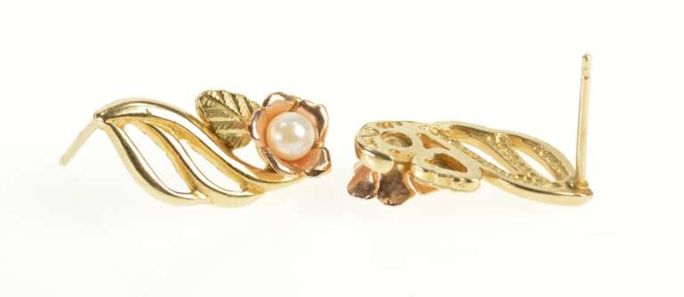 10K Yellow Gold Black Hills Leaf Pearl Wavy Dangle Earrings