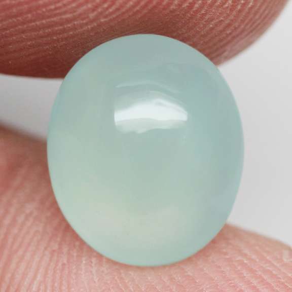 Glistening 6.42ct natural Aquamarine cabochon