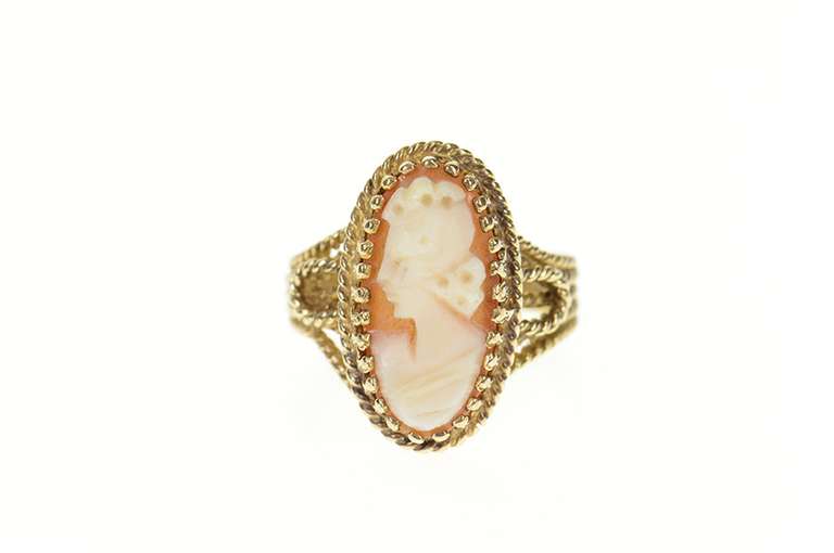 10K Yellow Gold Retro Ornate Carved Shell Cameo Rope Ring