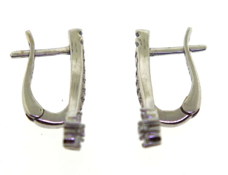 18K White Gold Huggie Hoop