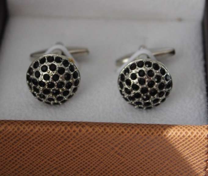 Handsome Pair Cufflinks By Carelli