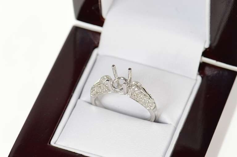 18K White Gold 0.27 Ct 5.75mm Engagement Semi Mount Setting Ring