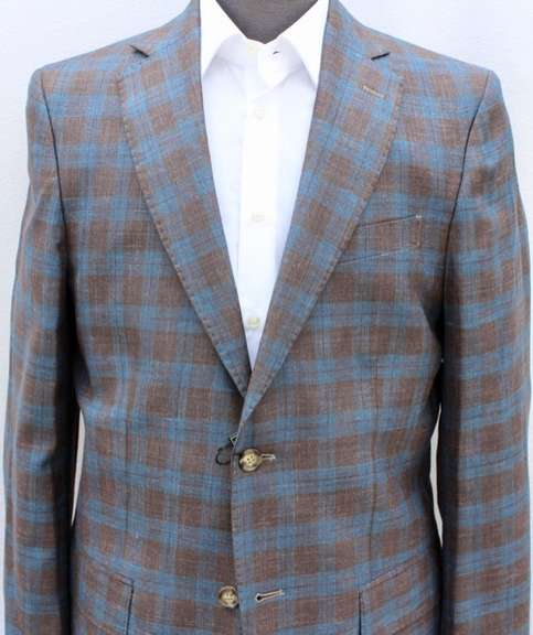 Handsome Slim Fit Wool and Silk Blend Sport Coat