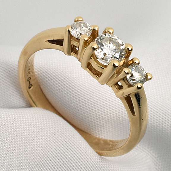 Popular 3 Diamond Ring