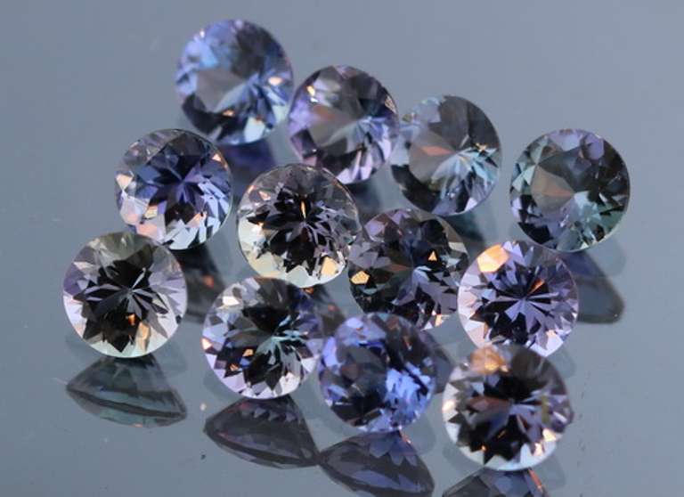 Fantastic 6.29 multi-color Tanzanite set