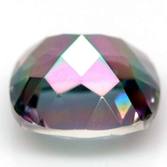 Brilliant multi-color 10mm 4.12ct Mystic Quartz