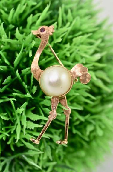 Amusing 14K Ostrich Brooch with Pearl