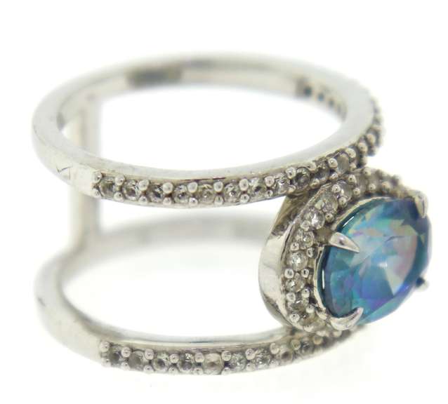 Sterling Silver Blue Topaz Ring
