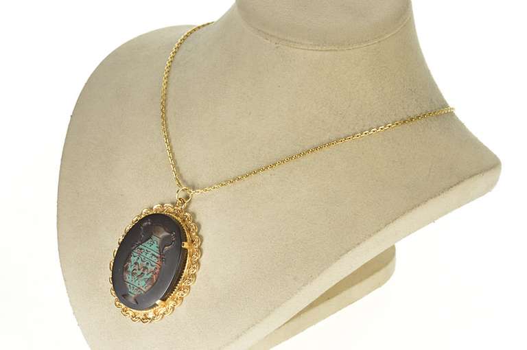 14K Yellow Gold Ornate Ceramic Painted Urn Vase Medallion Pendant