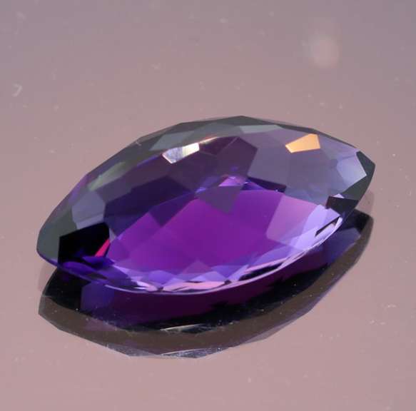 Huge! 25.25ct blue violet Hydrothermal Amethyst