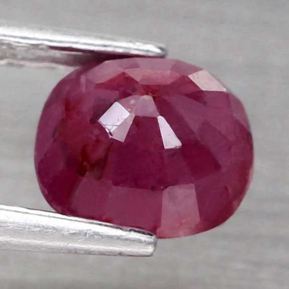 Glistening violet red 1.75ct UNHEATED Ruby
