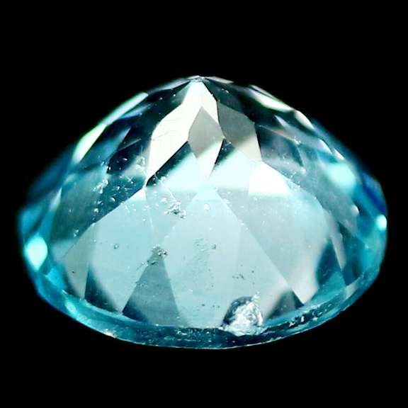 Vibrant and large 4.51ct Topaz solitaire