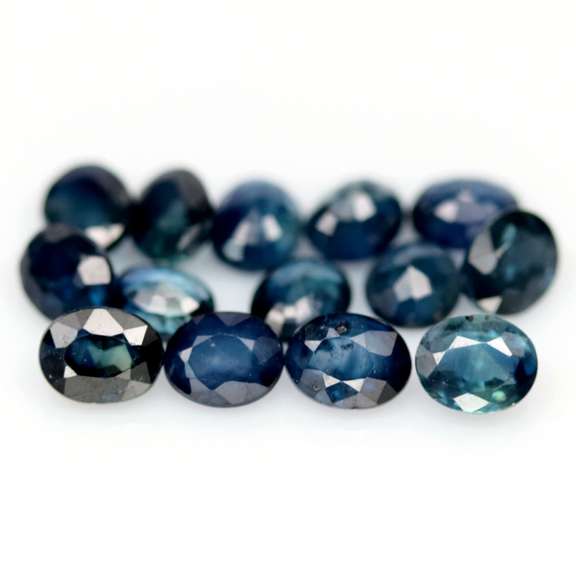 Heated only! 6.03ct Royal blue Sapphire set