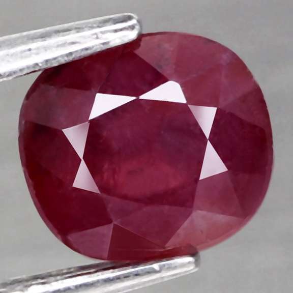 Glistening violet red 1.75ct UNHEATED Ruby