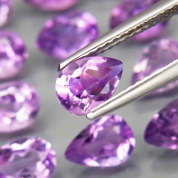 Glittering 8.43ct 7x5mm real Bolivian Amethyst set