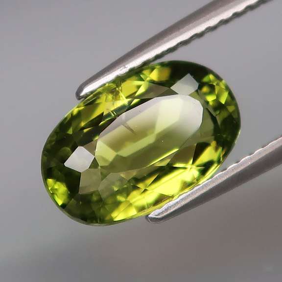 Top Burma green 3.45ct VS clarity real Pakistani Peridot