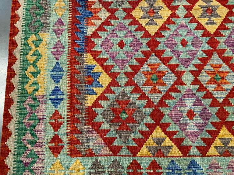 COLORFUL HAND KNOTTED KLIM RUNNER 5x6.6