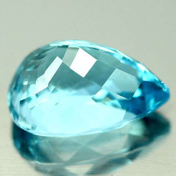 Impressive 11.43ct top Swiss blue Topaz