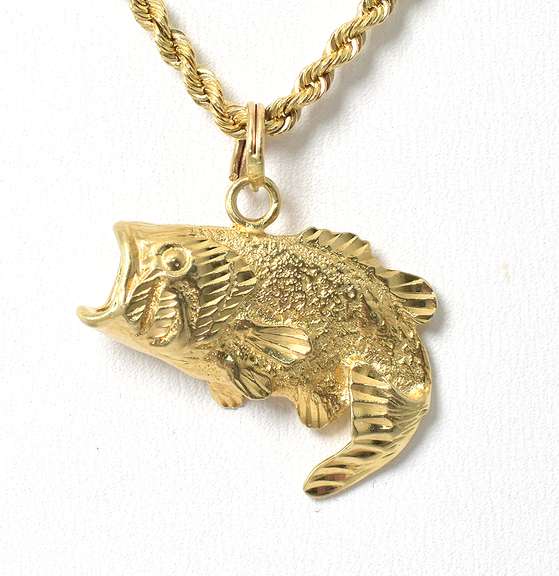 Detailed Fish Necklace in 14KT Yellow Gold