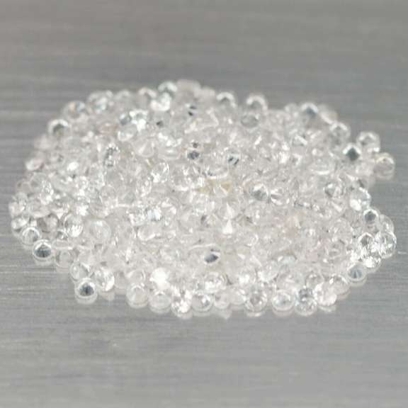 Outstanding 8.41ct diamond white Zircon set