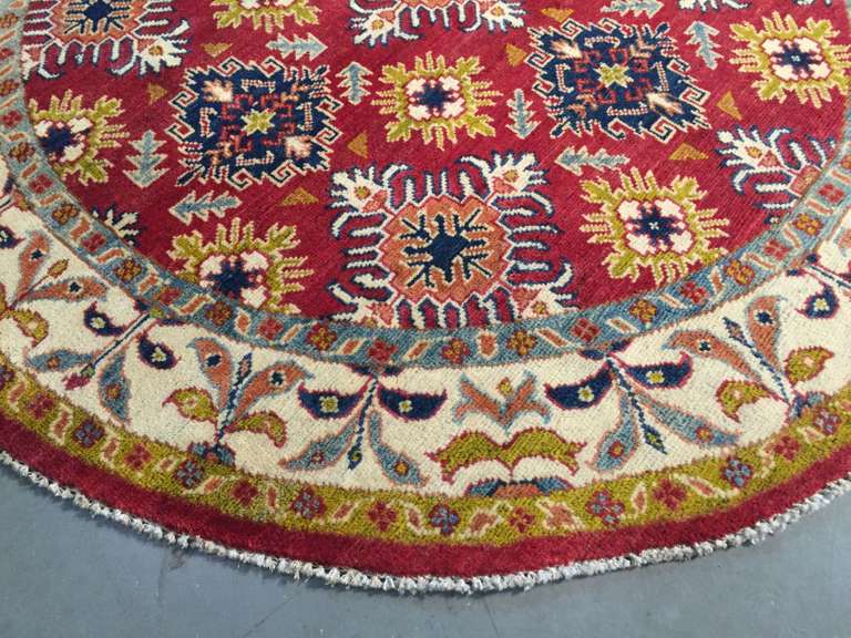 FINE ROUND KAZAK RUG 5x5