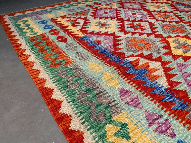 COLORFUL HAND KNOTTED KLIM RUNNER 5x6.6