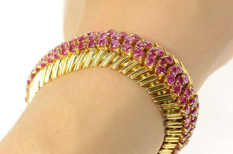18K Yellow Gold 10.72 Ctw Natural Ruby Ornate Fishbone Link Bracelet