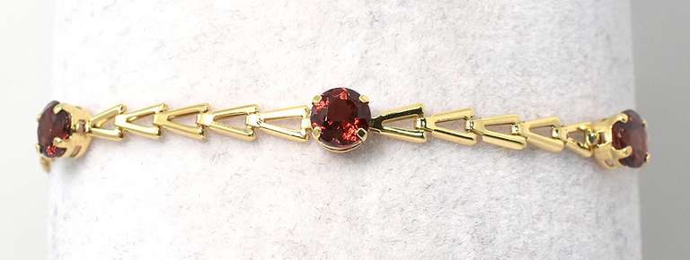 Entrancing 5-Stone Garnet Bracelet in 14KT Yellow Gold