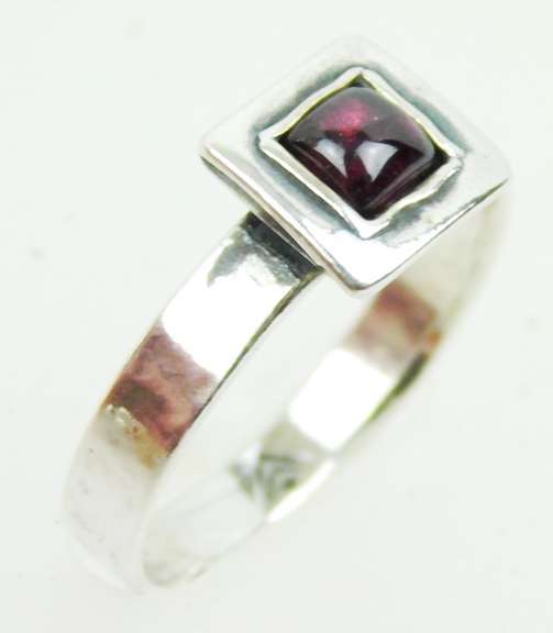 Silpada Sterling Garnet Ring, Size 7.75