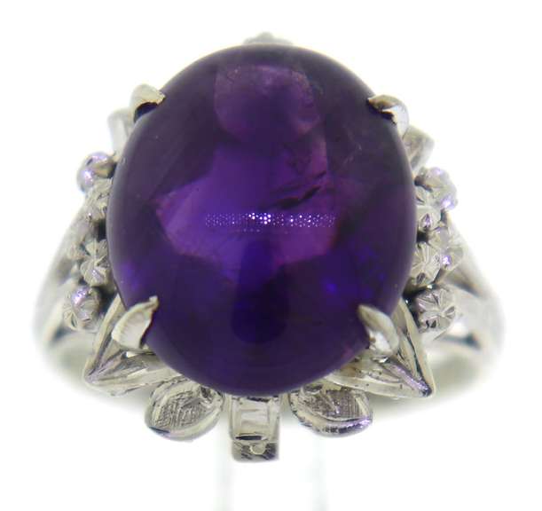 Sterling Silver Cabachon Amethyst Ring