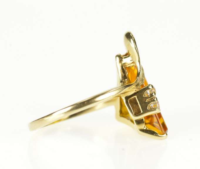 14K Yellow Gold Retro 1960's Triangle Citrine CZ Cocktail Ring