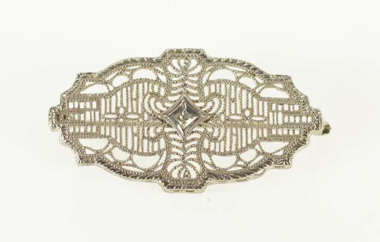 10K White Gold Diamond Inset Ornate Art Deco Filigree Pin/Brooch