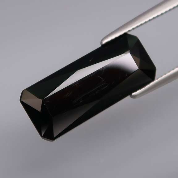 Sultry 4.91ct untreated black Tourmaline