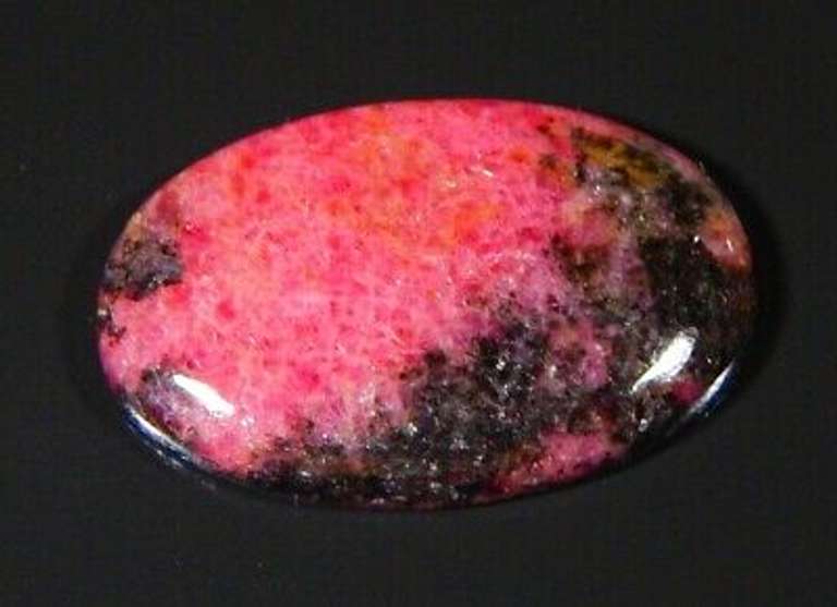 Beautiful 41.13ct Rhodonite cabochon