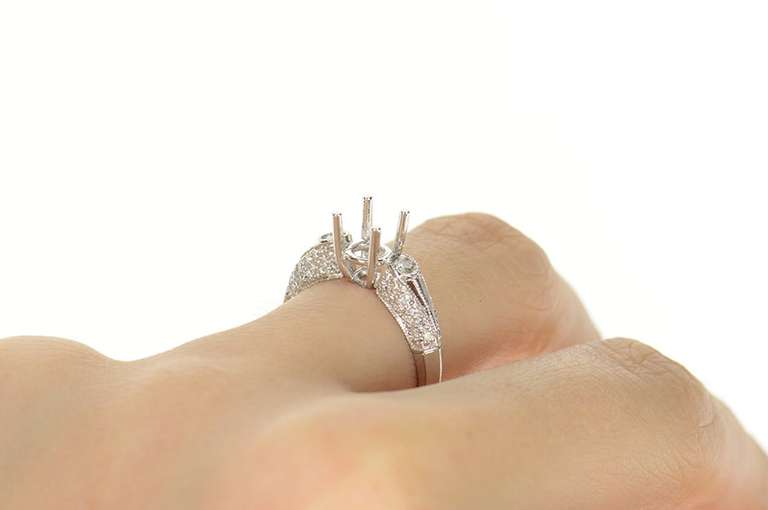 18K White Gold 0.27 Ct 5.75mm Engagement Semi Mount Setting Ring